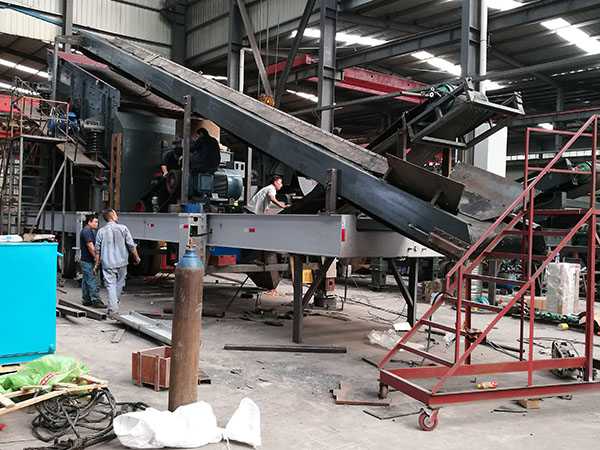 江蘇貴陽移動(dòng)破碎機(jī)器