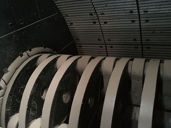 重慶購(gòu)買重錘破碎機(jī)哪個(gè)品牌好