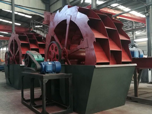 黑龍江那有重錘破碎機(jī)站