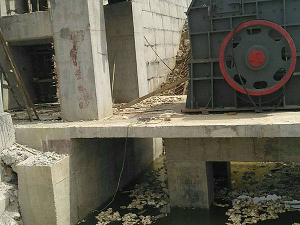 青海二手重錘破碎機求租