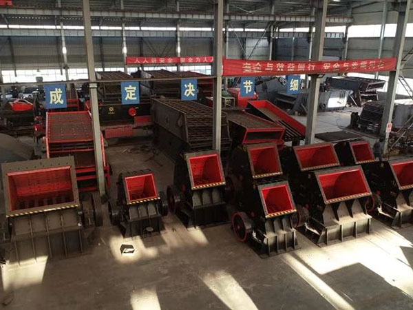 廣東自制移動(dòng)破碎機(jī)型號(hào)